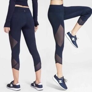 Athleta Women Aura‎ Sonar Capri Mesh Leggings Navy Blue Size S